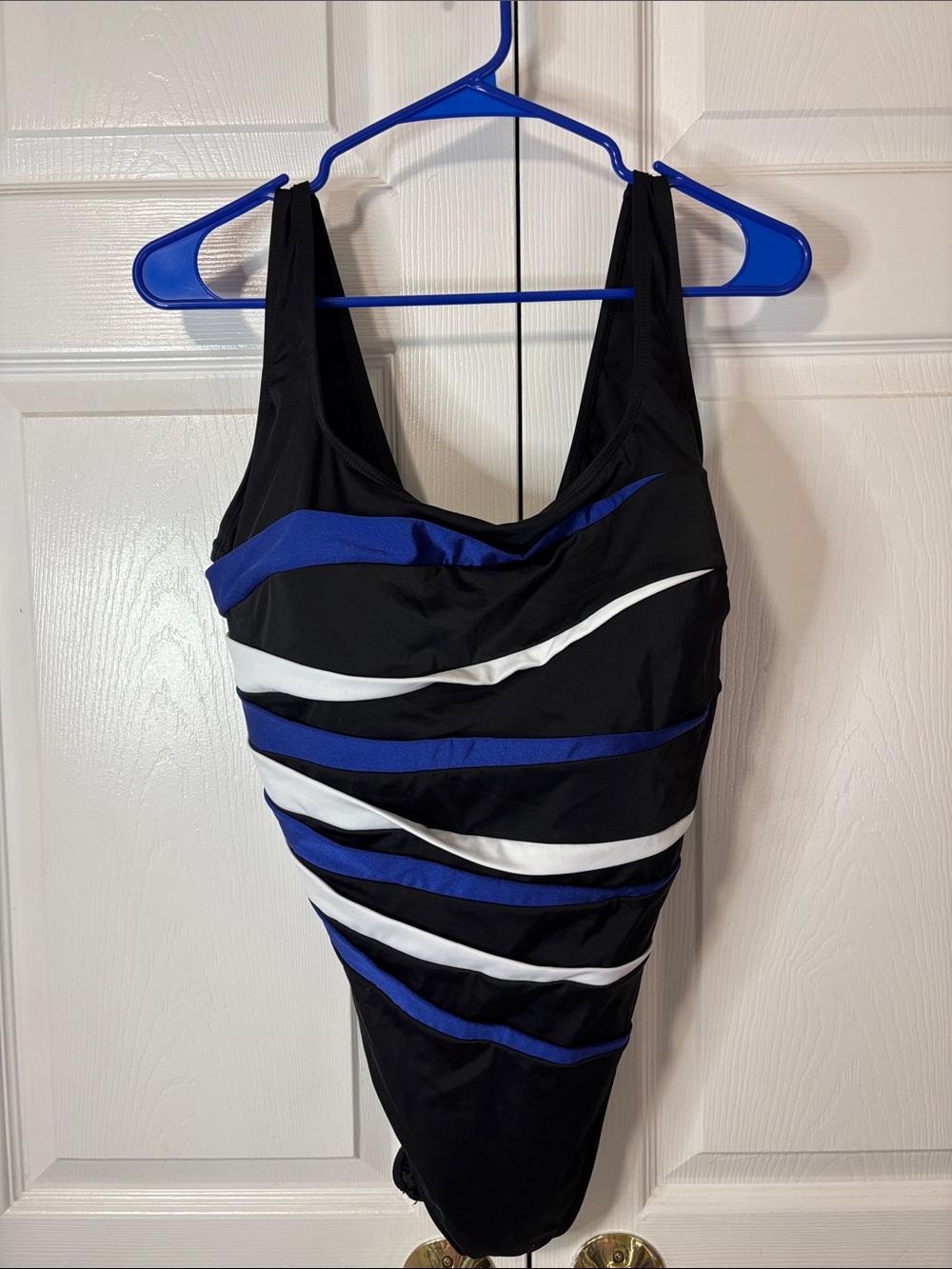 Longitude Black Swimwear with White Brand Tag Sz 16 VGUC